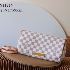 LV Clutch Bags